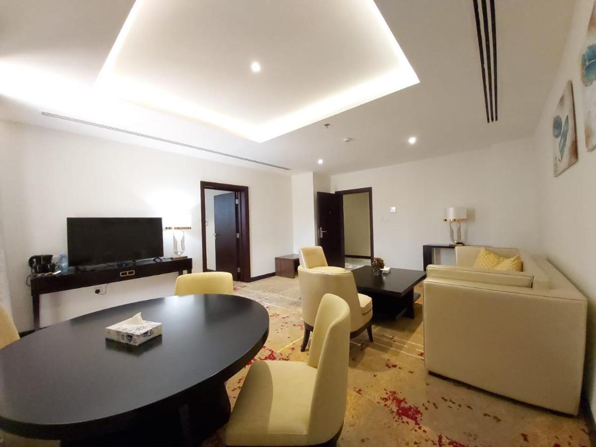 Basrah International Airport Hotel ภายนอก รูปภาพ