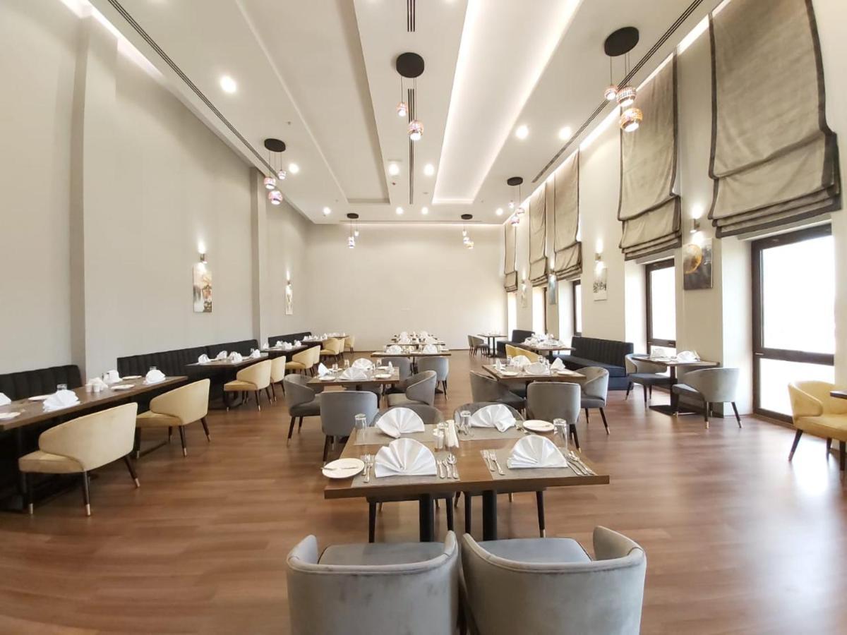 Basrah International Airport Hotel ภายนอก รูปภาพ