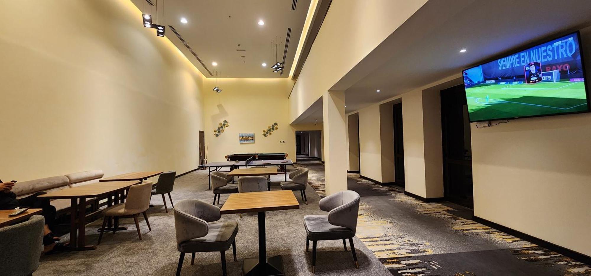 Basrah International Airport Hotel ภายนอก รูปภาพ